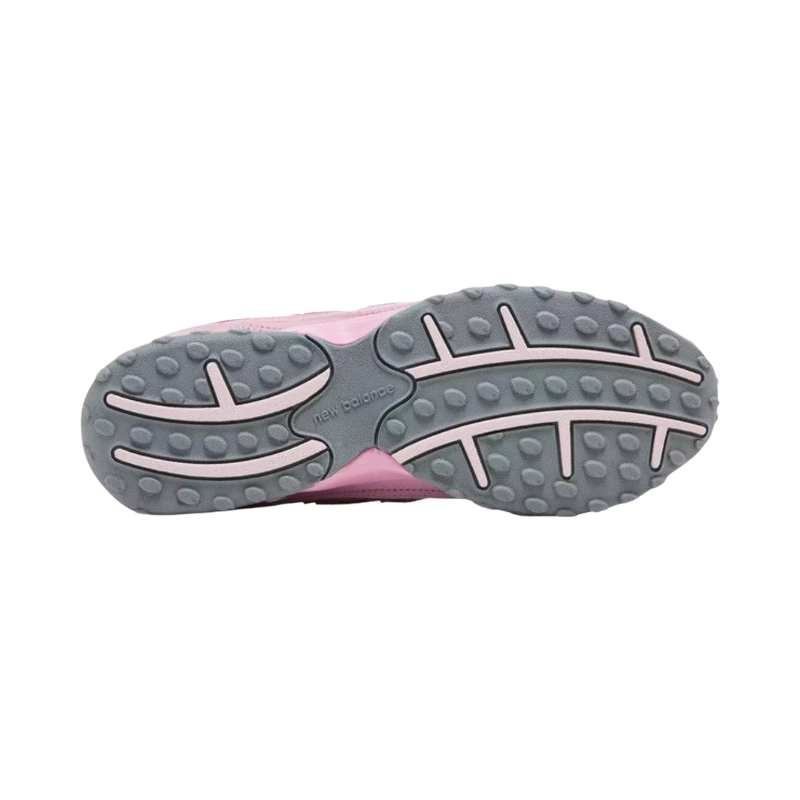 New Balance 204L Pastel Pink