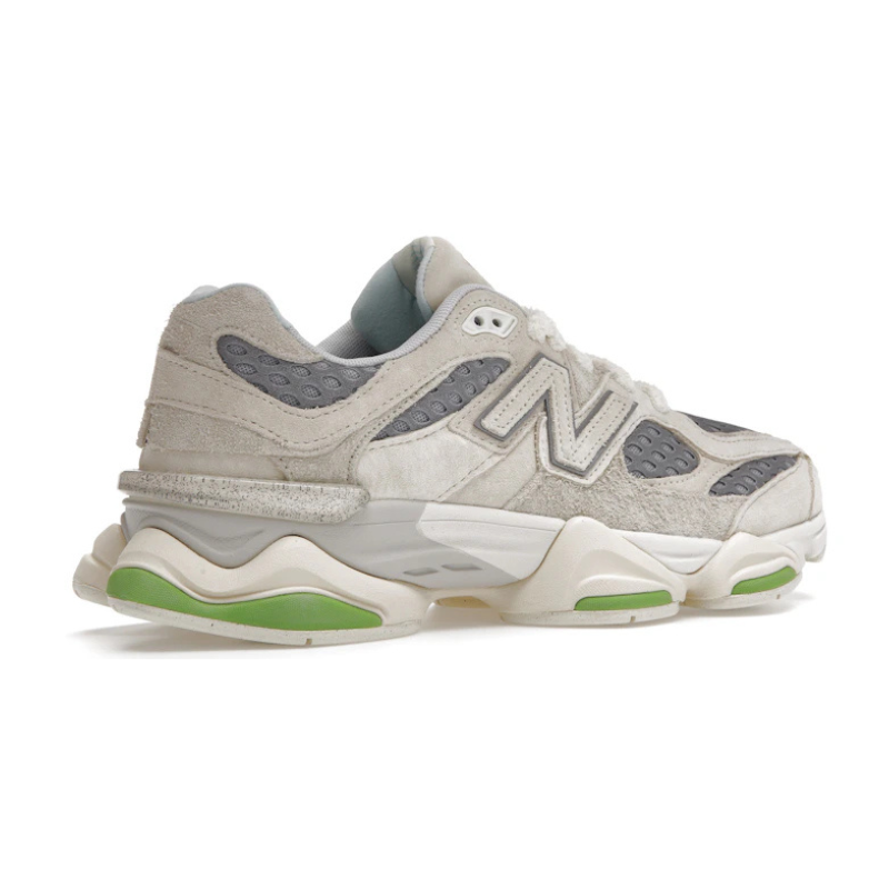 New Balance 9060 – Bricks & Wood