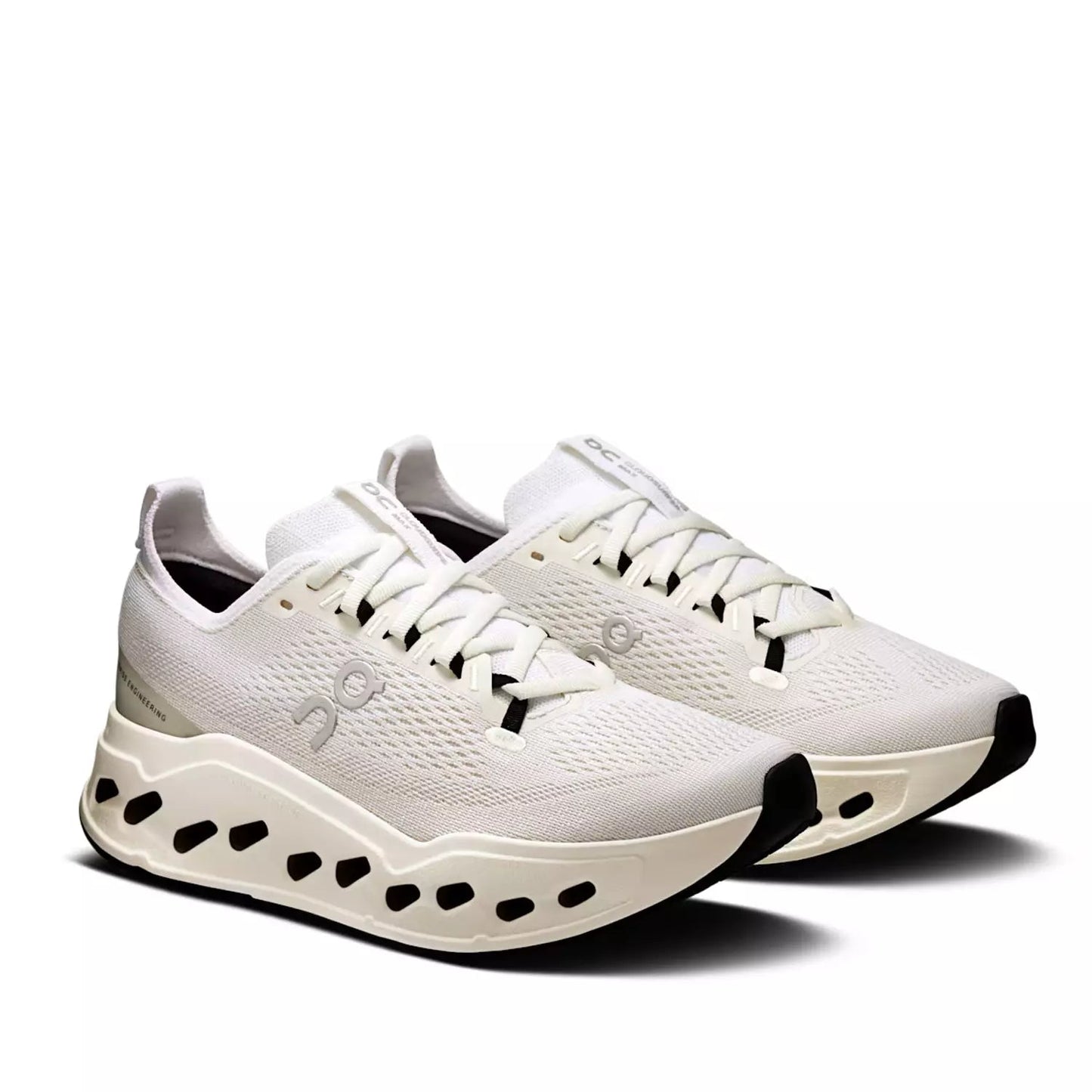 On Running Cloudsurfer Max Ivory Salmon