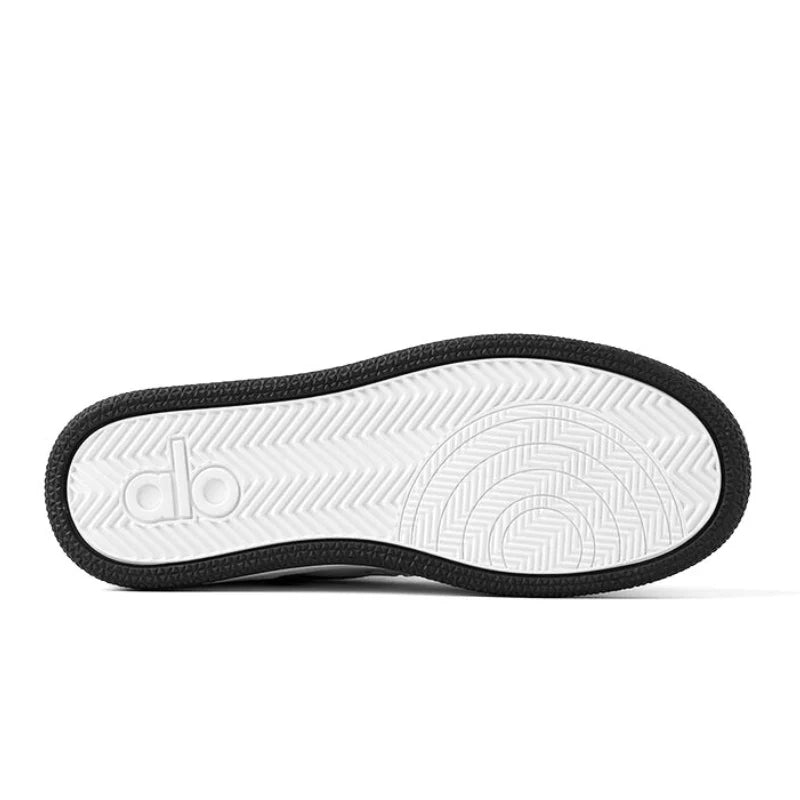 Alo Recovery Mode Sneaker- Black/White