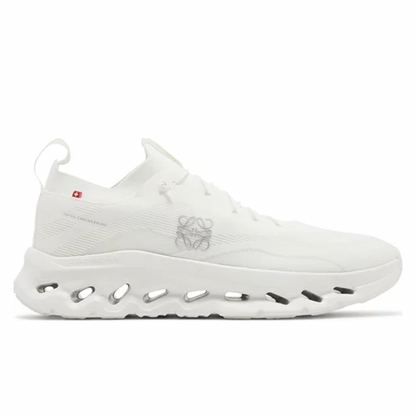 LOEWE x OnCloudtilt All White
